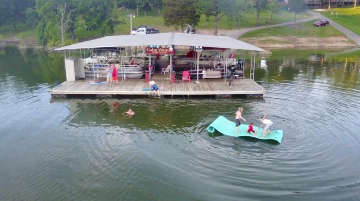 Calm Waters Resort Indian Point 外观 照片